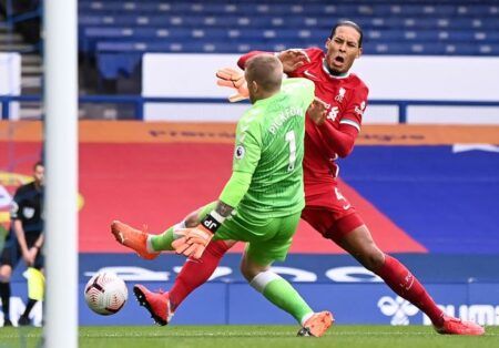 بيكفورد - فان دايك - الهلال