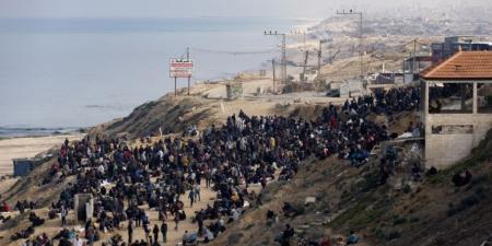 صور| بدء عودة الفلسطينيين إلى شمال قطاع غزة  بعد نزوح استمر 15 شهرًا - شبكة أطلس سبورت