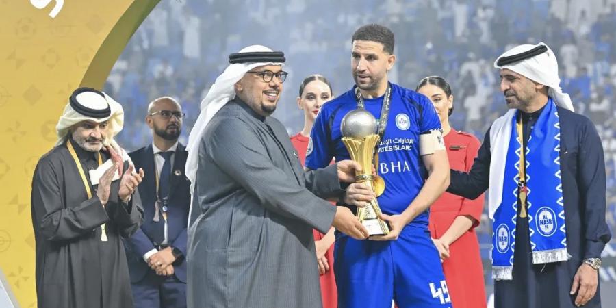 النصر ينهي عقد نجمه المغربي عادل تاعرابت - شبكة أطلس سبورت