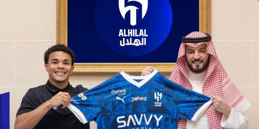 موقف كايو سيزار من المشاركة مع الهلال أمام القادسية - شبكة أطلس سبورت