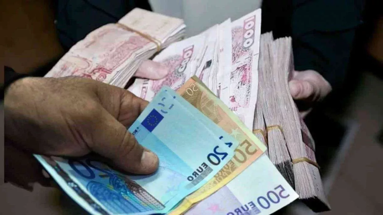 تراجع في سعر اليورو في السوق الموازي في الجزائر euro dinar algérien marché noir