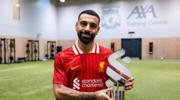 تتويج محمد صلاح بجائزة لاعب الشهر في الدوري الإنجليزي